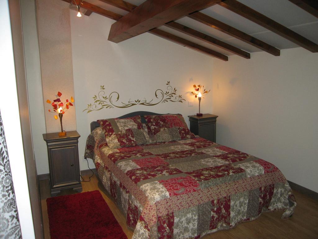 Faubourg St Jean Apartment Aubeterre-sur-Dronne Phòng bức ảnh